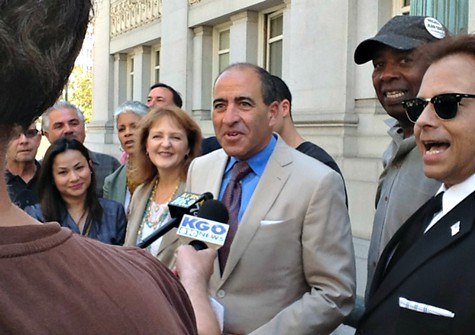 Joe Tuman at todays press conference announcing his candidacy for Oakland mayor.