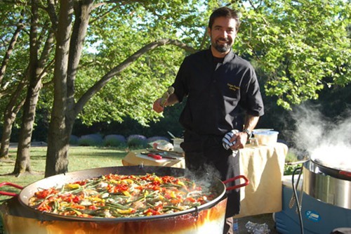Venga Paella chef Eduardo Balaguer (via Facebook)