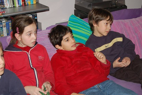 kids_on_couch_nico.cavallotto_Flickr_CC_.jpg