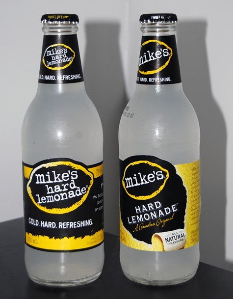 Mikes_Hard_Lemonade_Bottle._330ml_Canada_Old7_and_new_5percent_alc_Liquor3620.jpg