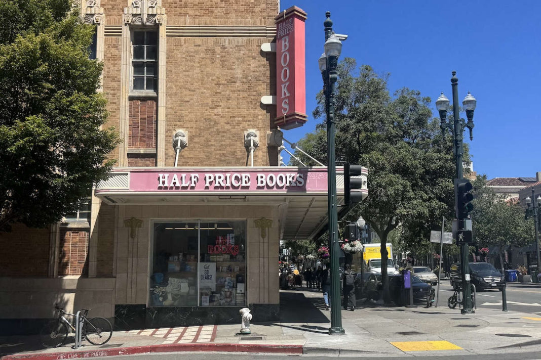 Vanishing bookstores reshape Berkeley