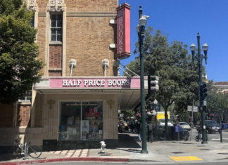 Vanishing bookstores reshape Berkeley Vanishing bookstores reshape Berkeley